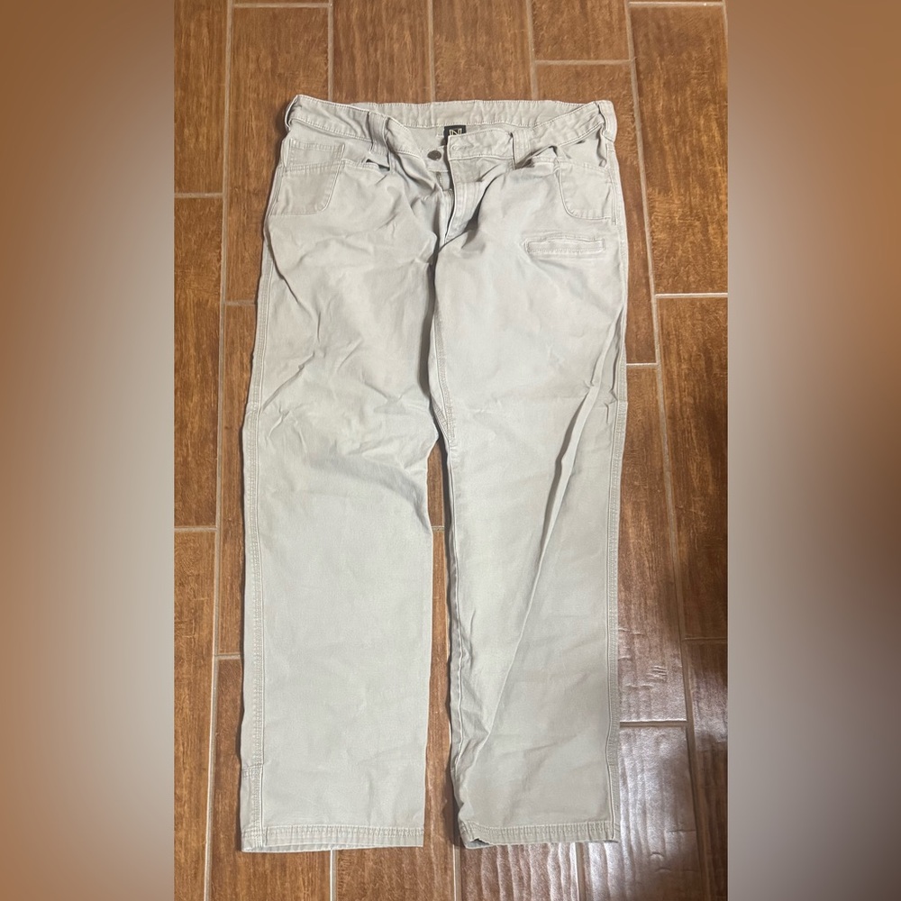 Men's Noble Outfitters Tan Pants